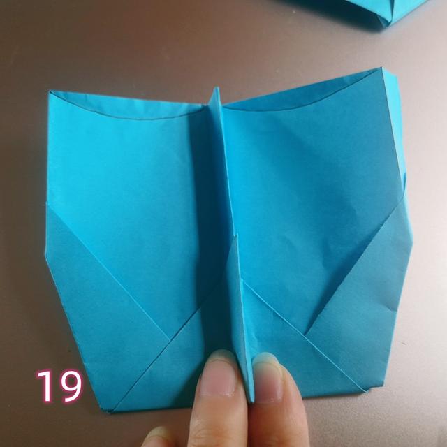 冲浪飞机的折纸方法（教我折冲浪纸飞机）